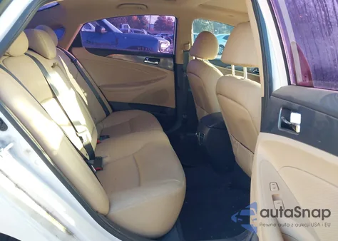 2012 Hyundai Sonata Hybrid z USA, uszkodzony, nr VIN KMHEC4A42CA059776